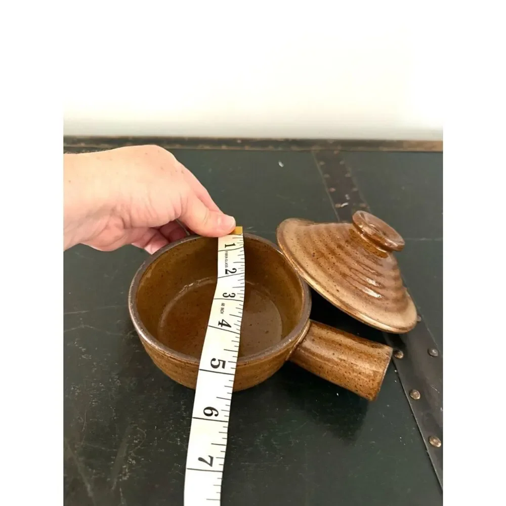 VTG STONEWARE ONION SOUP BOWL EGG BOWL CROCK W/ HANDLE VENTED LID BROWN POTTERY